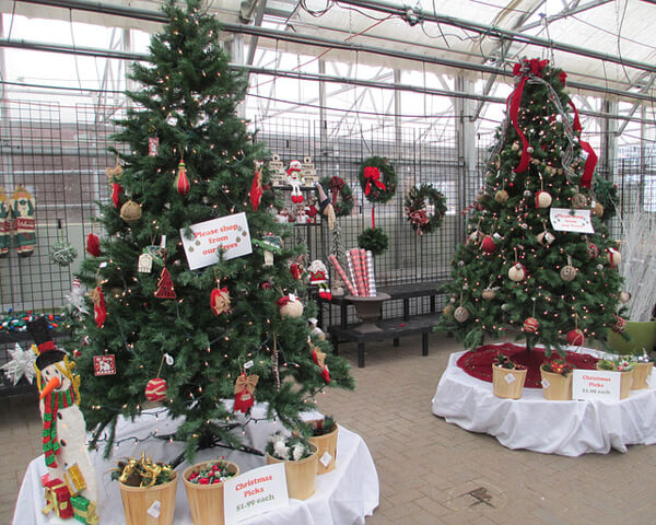 christmas tree decorated