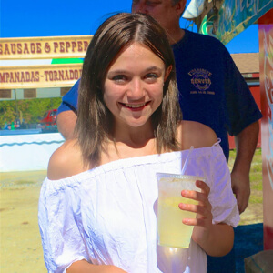 food fresh lemonade